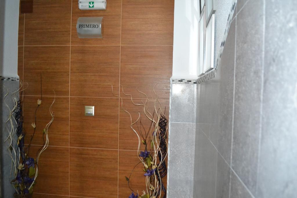 Hostal La Pilarica Paterna Exteriér fotografie
