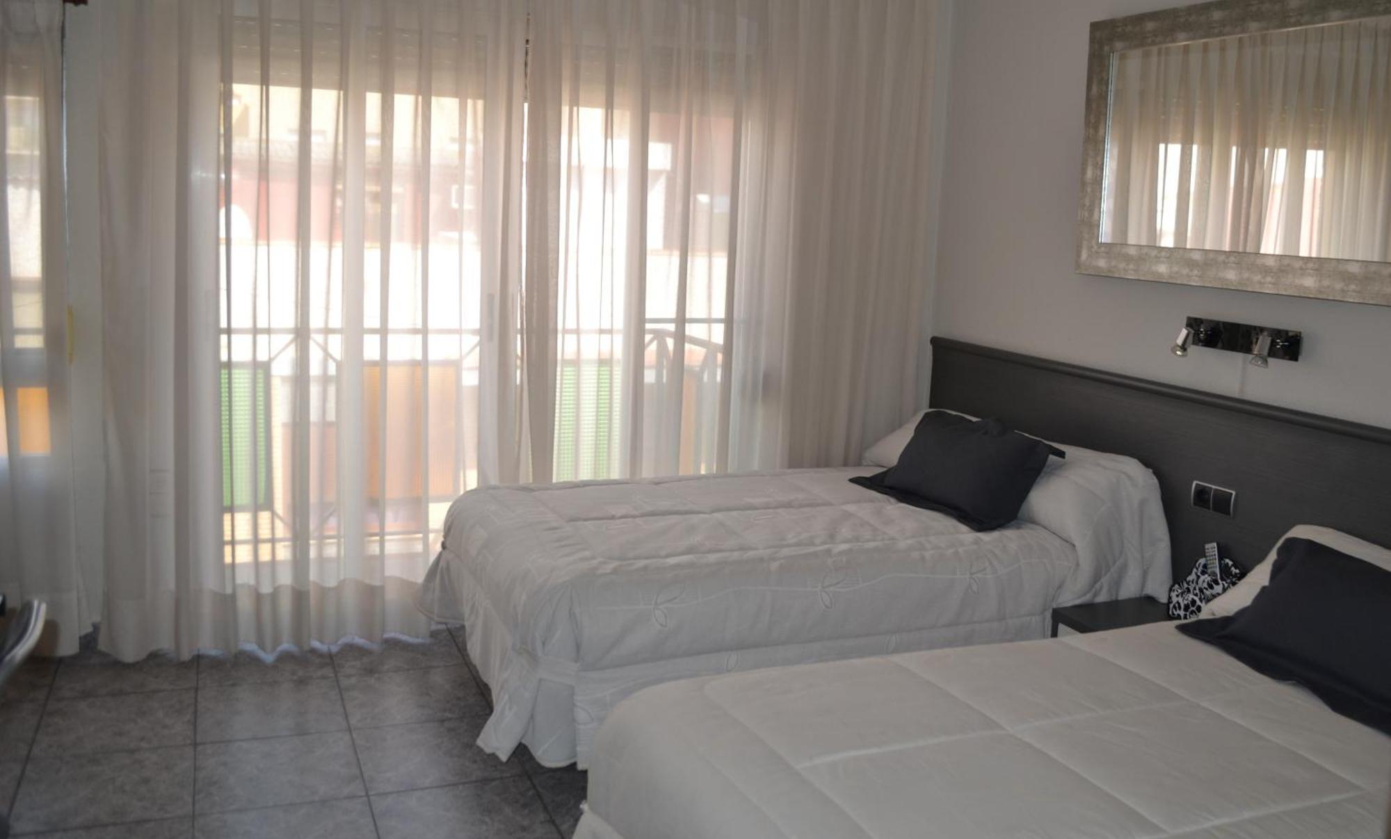 Hostal La Pilarica Paterna Pokoj fotografie
