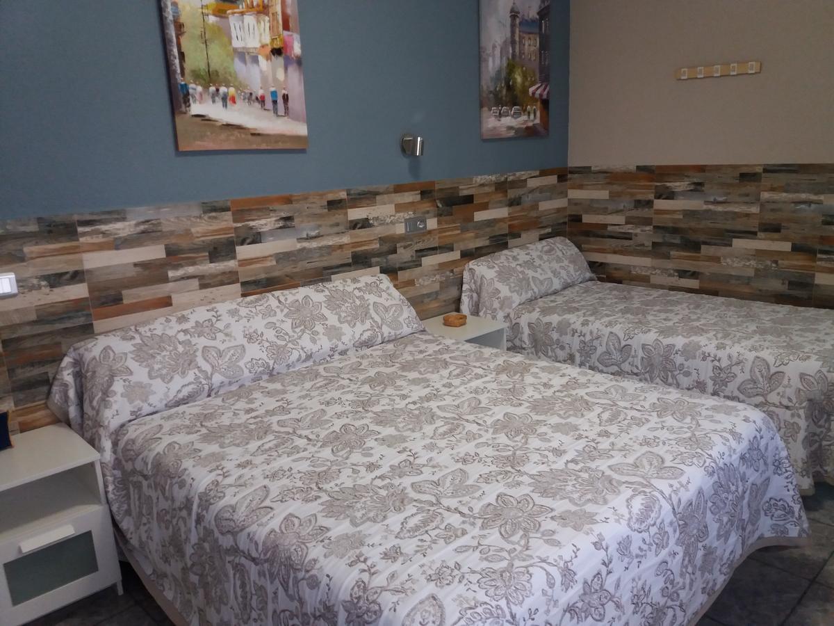 Hostal La Pilarica Paterna Exteriér fotografie