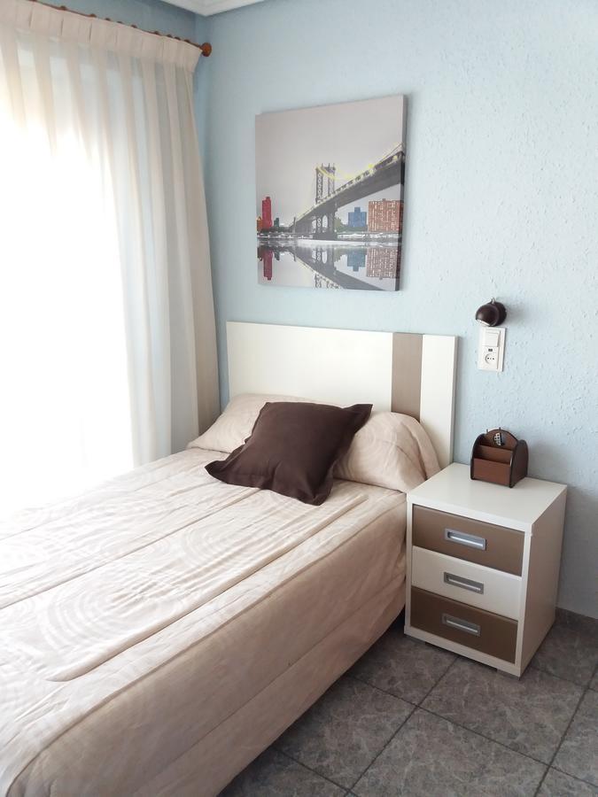 Hostal La Pilarica Paterna Exteriér fotografie